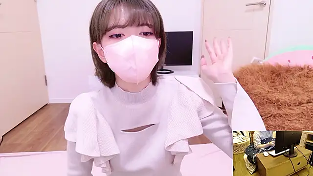 Azusa DoMybest online show from 11-05-25, 03:17