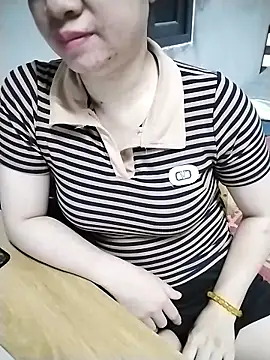 Mie rose online show from 03-18-26, 02:15