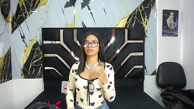 Miahotcs1 online show from 02-10-26, 02:10