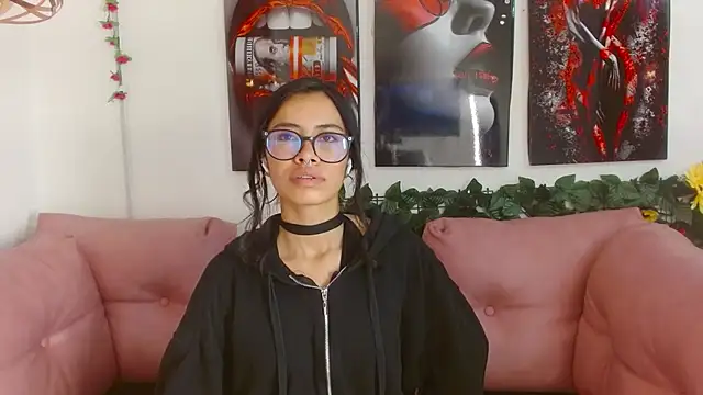 Miahotcs1 online show from 03-28-26, 01:54