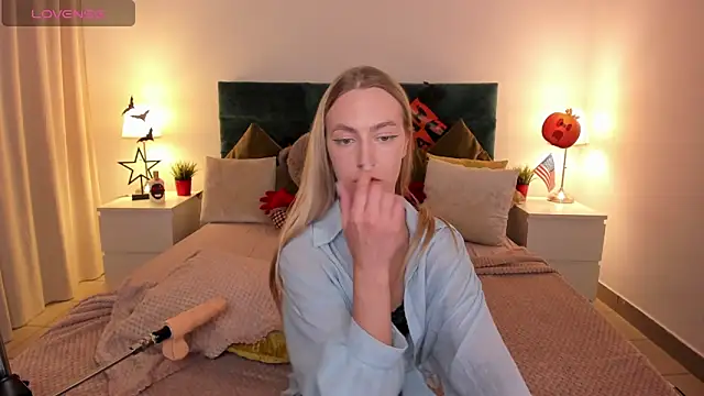 mishapallmer online show from 10-26-25, 08:31