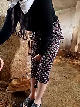 ezgi2545 online show from 04-14-26, 07:14