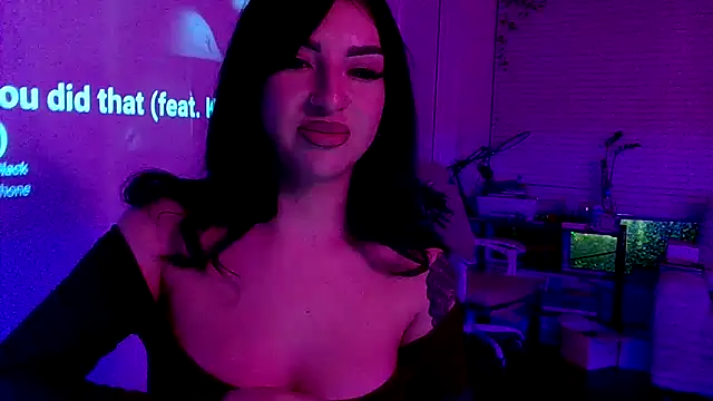 Snapshot of jg0ld chatting on 10-19-25, 04:35 jg0ld online show from 10-19-25, 04:35