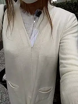 pink-mai online show from 12-20-25, 12:40