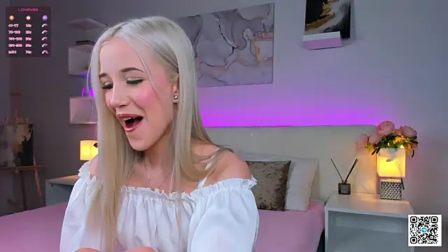 Snapshot of Anellyball chatting on 11-13-25, 10:14 Anellyball online show from 11-13-25, 10:14