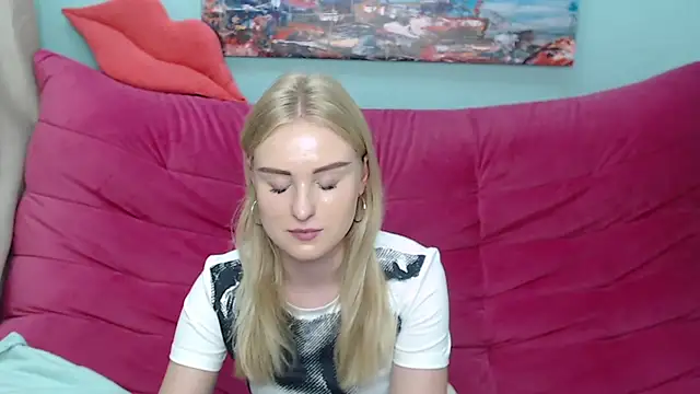 Snapshot of SofySofty chatting on 10-04-25, 04:49 SofySofty online show from 10-04-25, 04:49