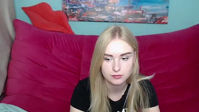 Snapshot of SofySofty chatting on 10-16-25, 04:46 SofySofty online show from 10-16-25, 04:46