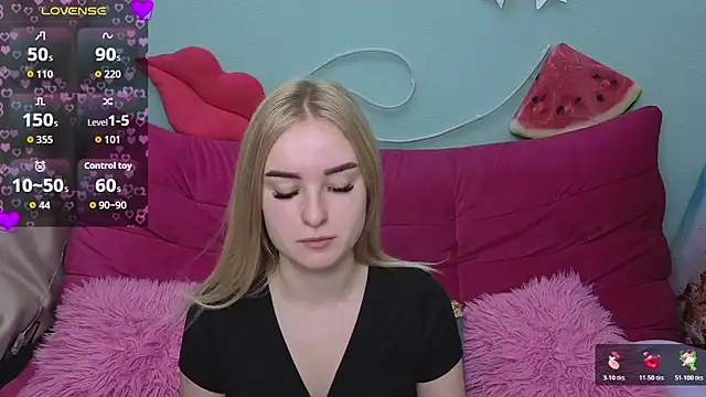 Snapshot of SofySofty chatting on 12-04-25, 06:44 SofySofty online show from 12-04-25, 06:44