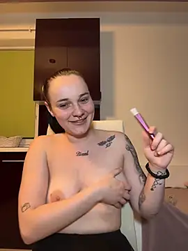 Baby Eva23 online show from 04-12-26, 05:40