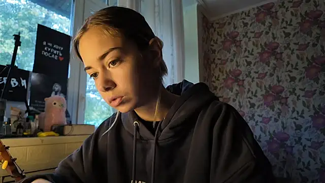 Witching Moon online show from 09-12-25, 08:03