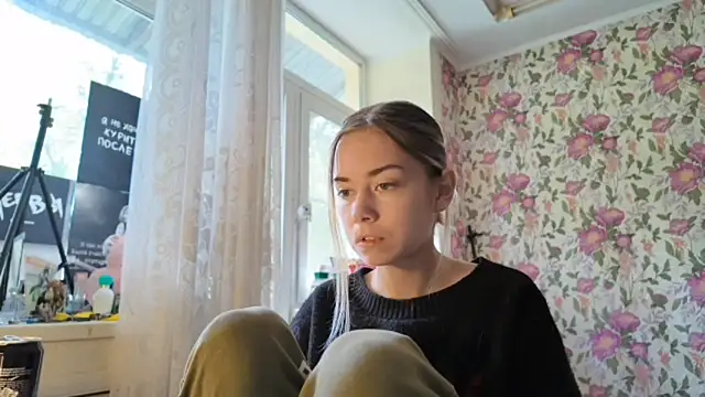 Witching Moon online show from 09-18-25, 08:16