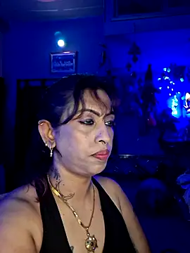 Love Beauty01 online show from 07-25-26, 06:27