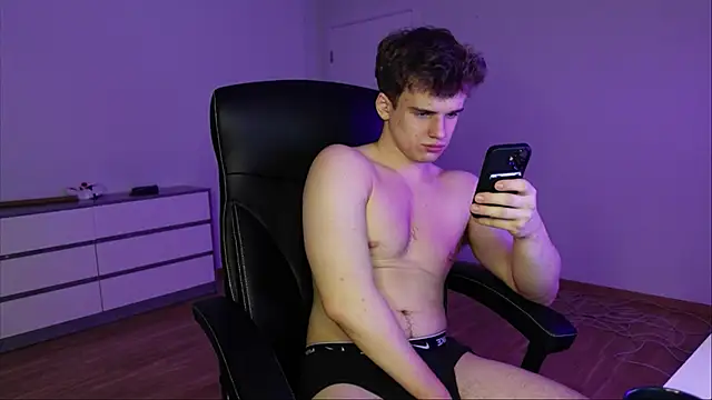 Ricky Becko online show from 11-20-25, 04:18