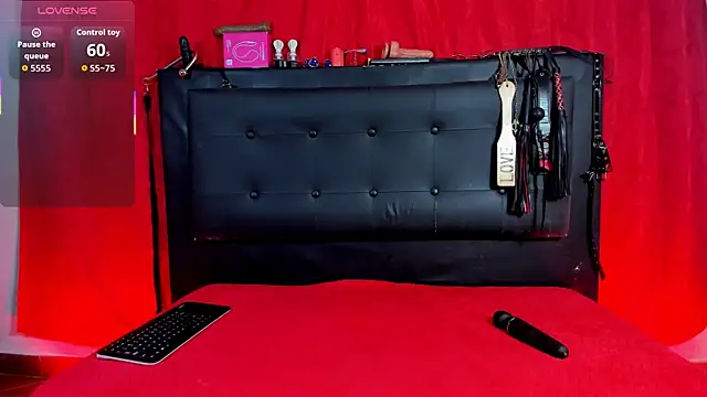 aliciaa2002 online show from 07-29-26, 05:55