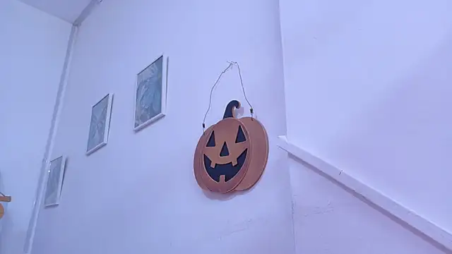 Lizbeth Rouse online show from 10-23-25, 11:31