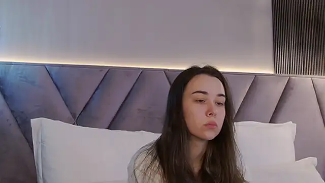 MiaMarlow online show from 10-07-25, 08:50