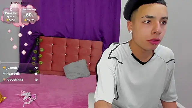 Aisha andy online show from 09-30-25, 03:11