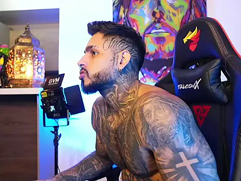 Snapshot of logan_hugh8 chatting on 10-11-25, 11:36 logan hugh8 online show from 10-11-25, 11:36