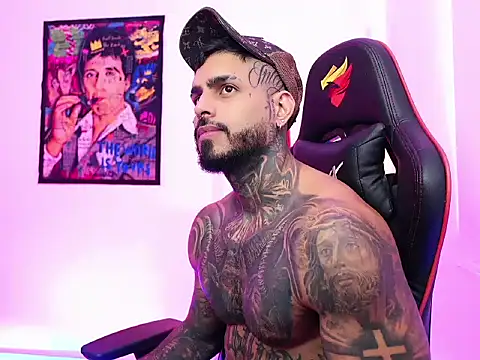 Snapshot of logan_hugh8 chatting on 10-16-25, 06:42 logan hugh8 online show from 10-16-25, 06:42