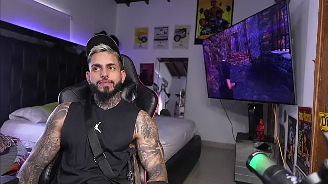 logan hugh8 online show from 03-14-26, 04:01