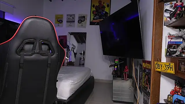 logan hugh8 online show from 03-16-26, 03:34