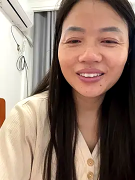 Snapshot of coco-o chatting on 10-28-25, 11:07 coco-o online show from 10-28-25, 11:07