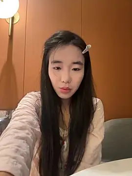 Snapshot of luluya1314 chatting on 11-21-25, 07:18 luluya1314 online show from 11-21-25, 07:18