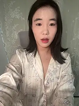 luluya1314 online show from 07-10-26, 08:18