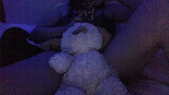 jenmarquez  online show from 10-27-25, 05:33