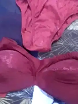 Snapshot of liza-212 chatting on 10-14-25, 01:12 liza-212 online show from 10-14-25, 01:12