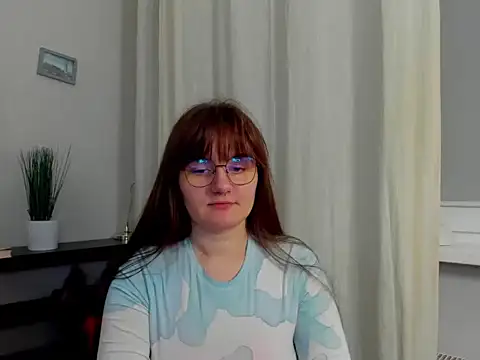 Julie Diamond online show from 12-05-25, 05:53