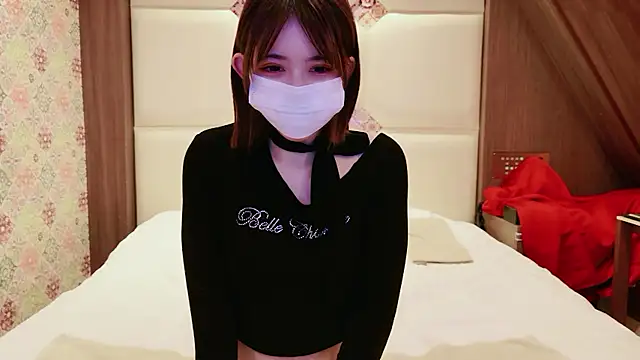 NANA chan 1 online show from 10-18-25, 09:54