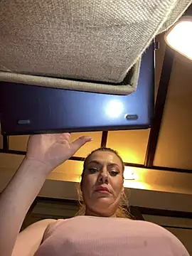 emmasweett11 online show from 03-01-26, 05:59