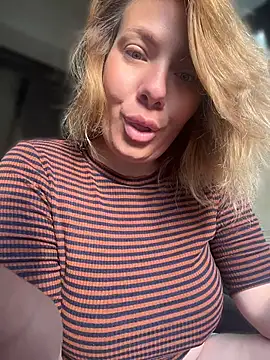 emmasweett11 online show from 07-05-26, 03:56