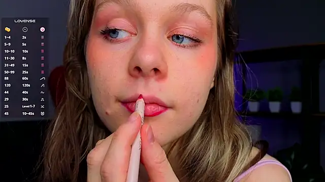 Tender beauty online show from 06-10-26, 07:46