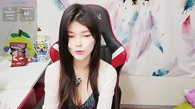 Alina10932 online show from 12-17-25, 09:48