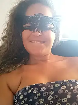 Snapshot of RaphinhaSanches chatting on 01-07-26, 12:07 RaphinhaSanches online show from 01-07-26, 12:07