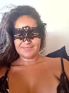 Snapshot of RaphinhaSanches chatting on 01-08-26, 01:02 RaphinhaSanches online show from 01-08-26, 01:02