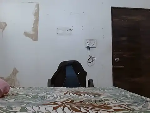 soya queen online show from 10-19-25, 02:12