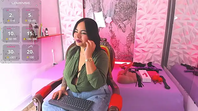 Luciana r online show from 11-15-25, 09:54