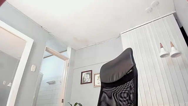 Maddy Norton online show from 03-01-26, 01:35