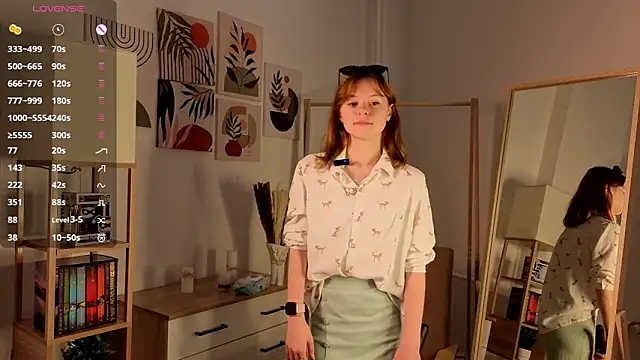 TiannaBorlace online show from 09-19-25, 11:11