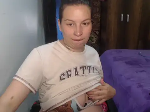 cloequeen15 online show from 04-12-26, 04:56