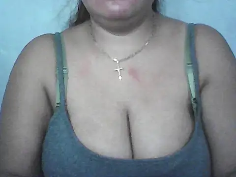 Snapshot of lady_rosie chatting on 09-15-25, 05:51 lady rosie online show from 09-15-25, 05:51