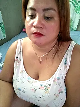 Snapshot of lady_rosie chatting on 09-18-25, 05:31 lady rosie online show from 09-18-25, 05:31