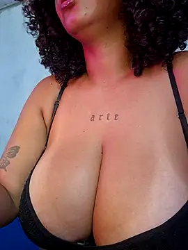 Snapshot of afrodeusa chatting on 01-13-26, 01:27 afrodeusa online show from 01-13-26, 01:27