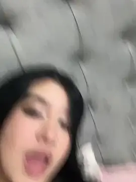 Aliciawhitee online show from 09-11-25, 04:34