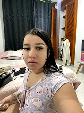 Aliciawhitee online show from 11-15-25, 12:08