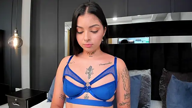 hannah miltonn online show from 12-19-25, 06:48