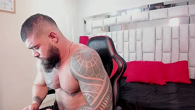 Snapshot of college_muscle_ass1 chatting on 10-01-25, 01:28 college muscle ass1 online show from 10-01-25, 01:28